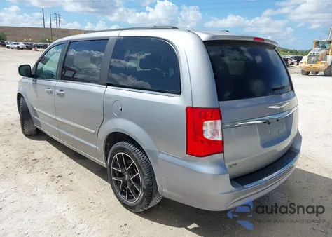2013 Chrysler Town & Country Touring z USA, uszkodzony, nr VIN 2C4RC1BG2DR629656